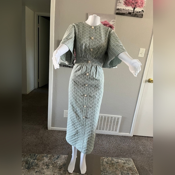 Knee length dress,long dress,short dress, sleeveless dress - Picture 2 of 7